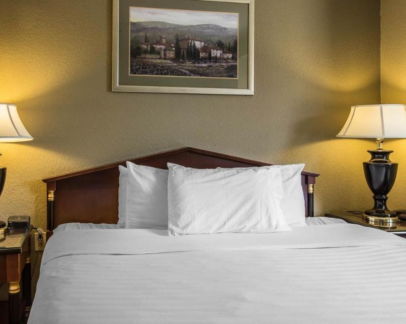 Econo Lodge Inn & Suites Greenville Exterior foto